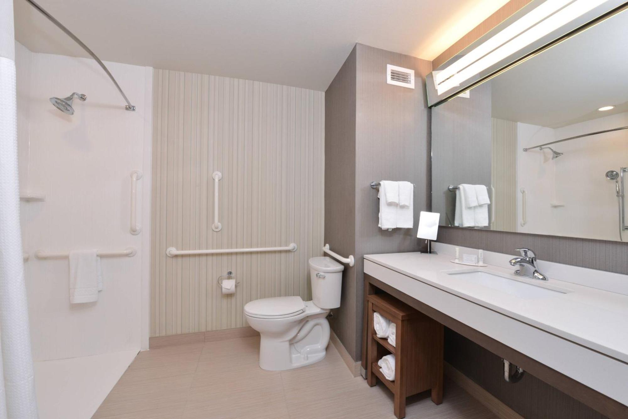 Courtyard By Marriott St. Louis St. Peters Otel Saint Peters Dış mekan fotoğraf