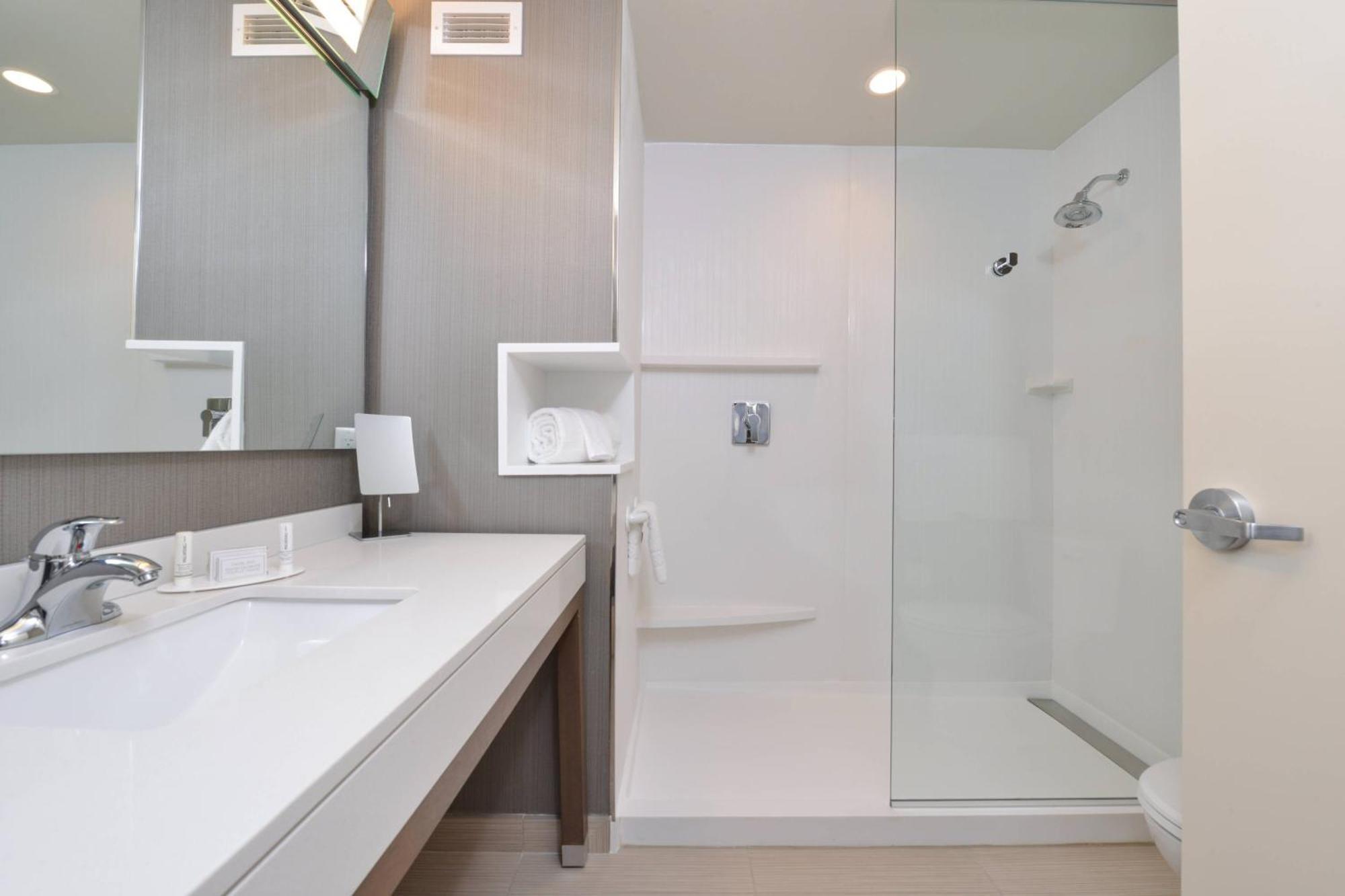 Courtyard By Marriott St. Louis St. Peters Otel Saint Peters Dış mekan fotoğraf