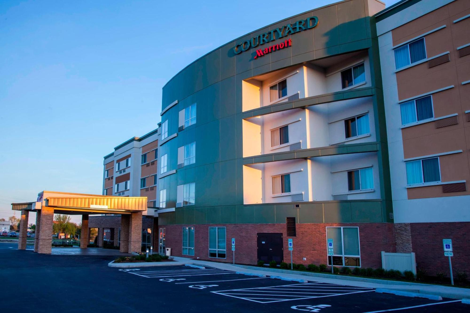Courtyard By Marriott St. Louis St. Peters Otel Saint Peters Dış mekan fotoğraf